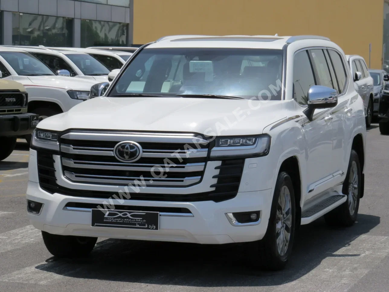 Toyota  Land Cruiser  VXR Twin Turbo  2024  Automatic  32,000 Km  6 Cylinder  Four Wheel Drive (4WD)  SUV  White  With Warranty