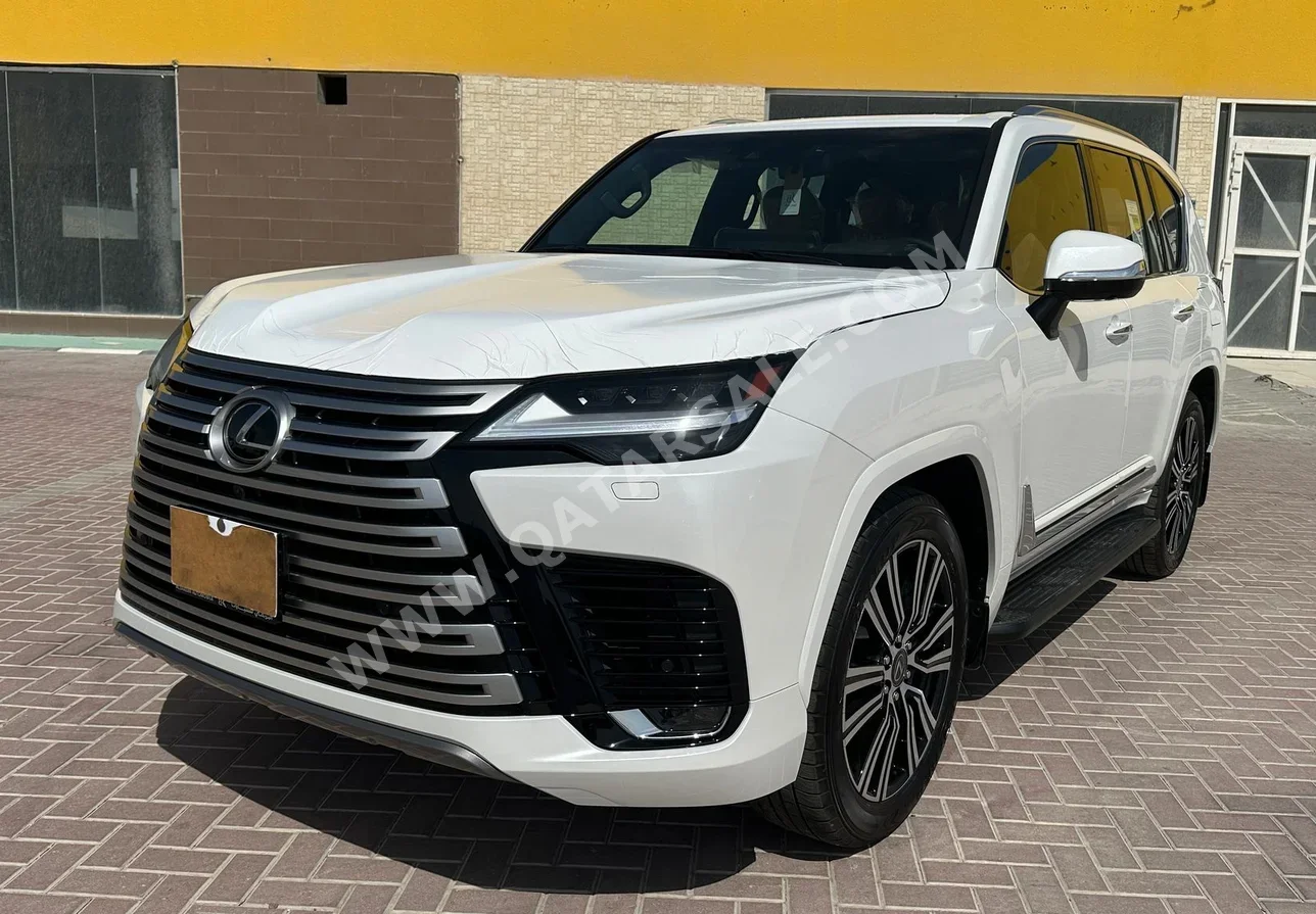 Lexus  LX  600 Luxury  2024  Automatic  0 Km  6 Cylinder  Four Wheel Drive (4WD)  SUV  White  With Warranty