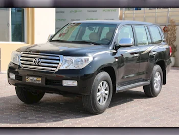 Toyota  Land Cruiser  GXR  2011  Automatic  170,000 Km  8 Cylinder  Four Wheel Drive (4WD)  SUV  Black