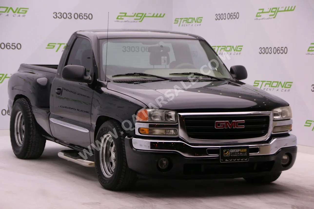 GMC  Sierra  2006  Automatic  183,000 Km  8 Cylinder  Four Wheel Drive (4WD)  Pick Up  Black