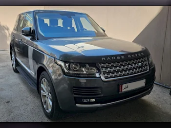 Land Rover  Range Rover  Vogue  2016  Automatic  202,000 Km  8 Cylinder  Four Wheel Drive (4WD)  SUV  Gray
