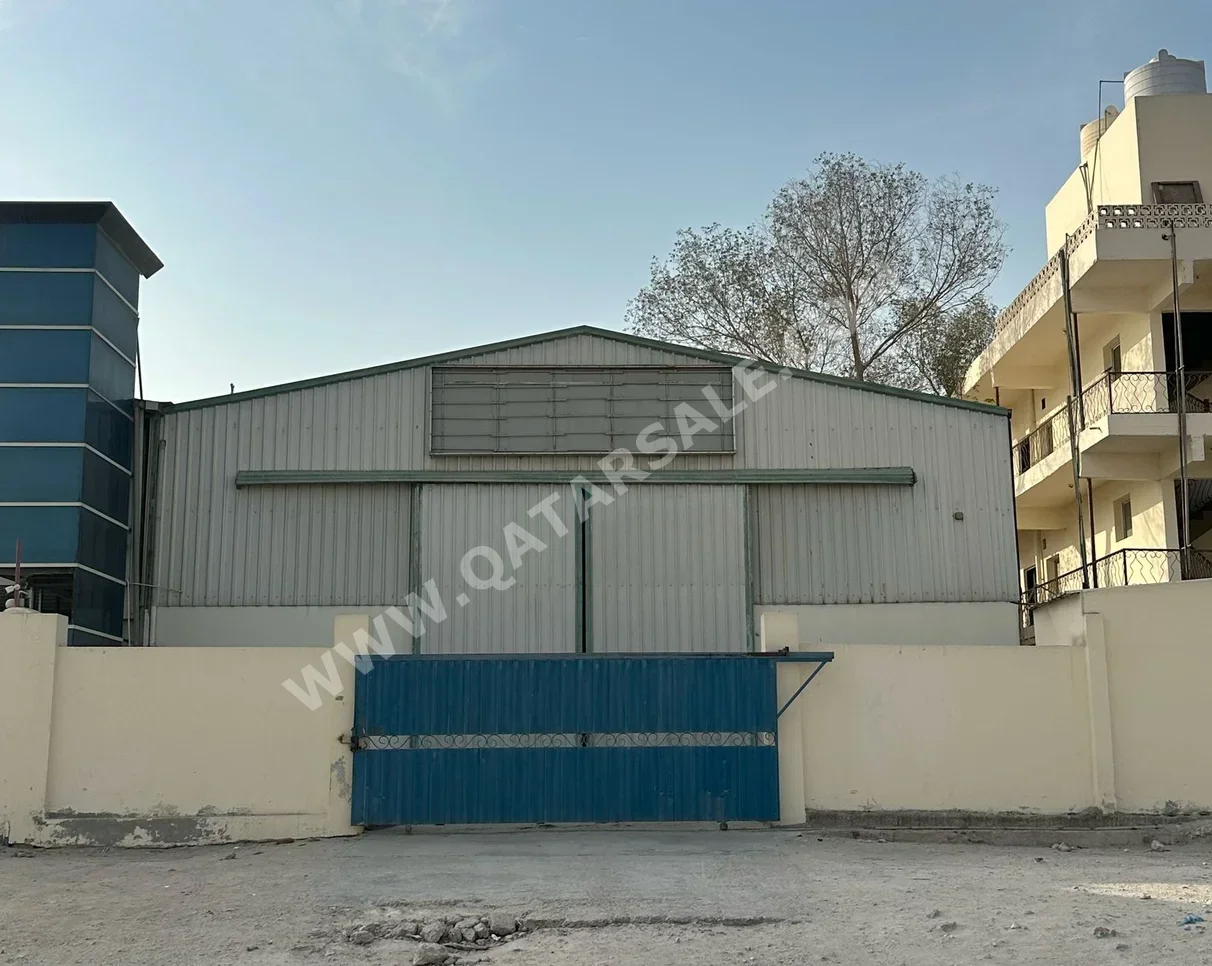 Warehouses & Stores - Al Rayyan  - Industrial Area  -Area Size: 1200 Square Meter