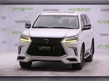 Lexus  LX  570 S  2018  Automatic  298,000 Km  8 Cylinder  Four Wheel Drive (4WD)  SUV  White