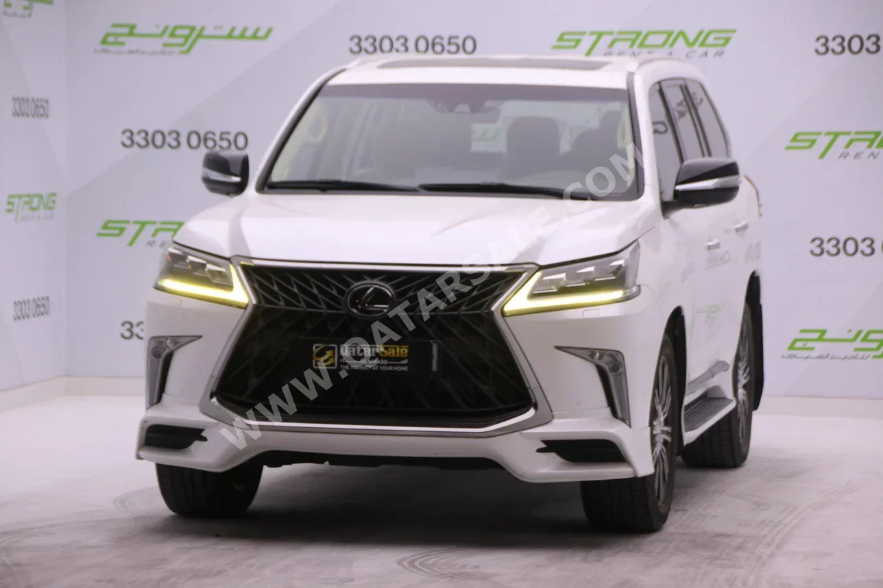 Lexus  LX  570 S  2018  Automatic  298,000 Km  8 Cylinder  Four Wheel Drive (4WD)  SUV  White