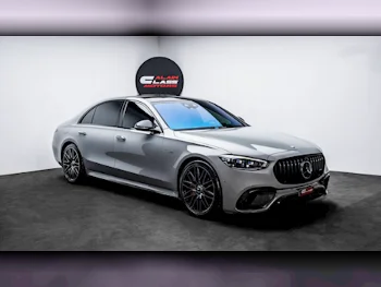 مرسيدس - بنز  اس - كلاس  63 AMG Edition 1  2024  اوتوماتيك  6,985 كم  8 سلندر  دفع خلفي  سيدان  رمادي