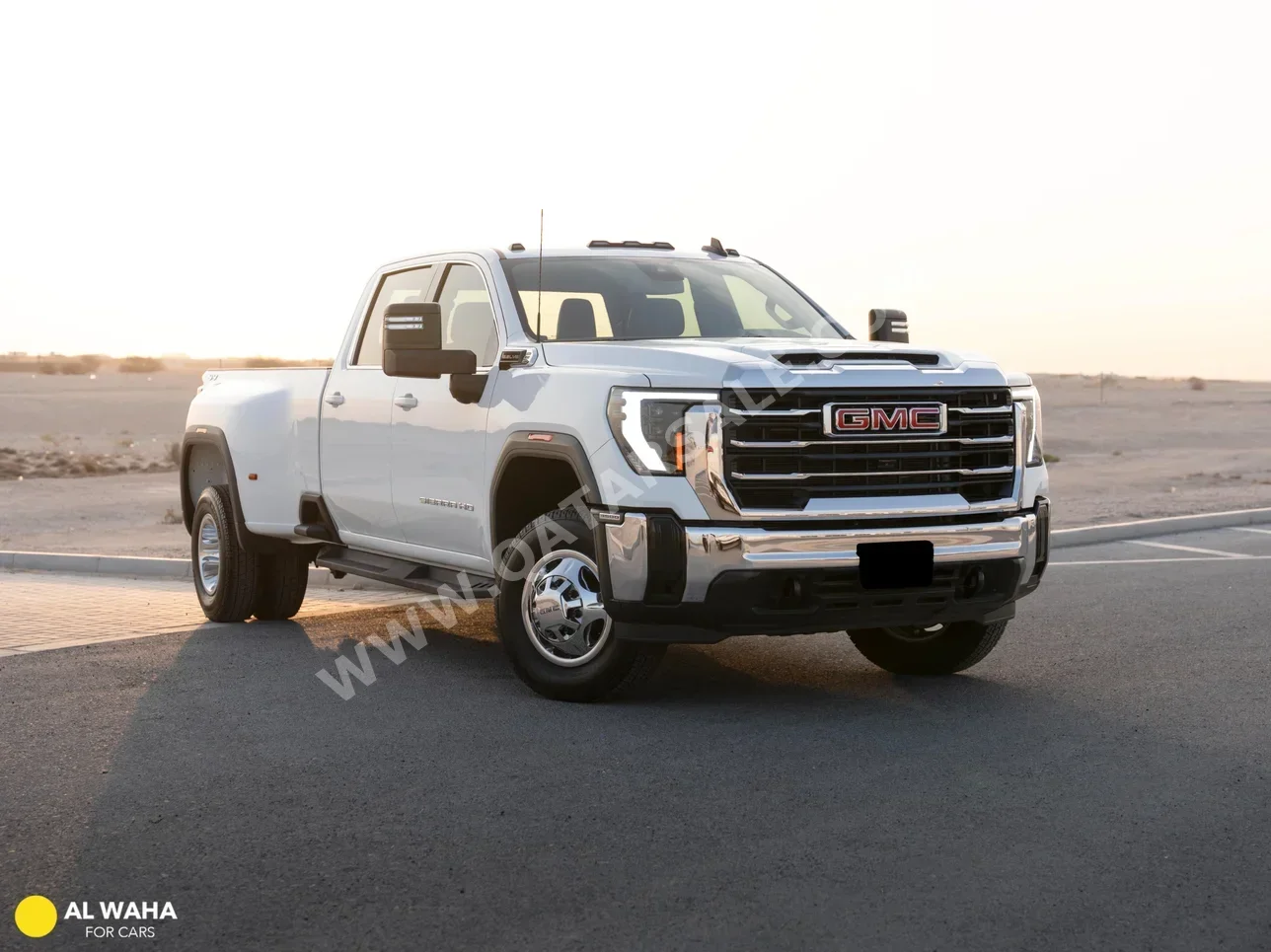 GMC  Sierra  3500 HD  2024  Automatic  12,200 Km  8 Cylinder  Four Wheel Drive (4WD)  Pick Up  White  With Warranty