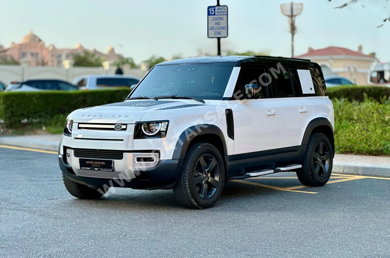 Land Rover  Defender  110 S  2023  Automatic  42,000 Km  6 Cylinder  Four Wheel Drive (4WD)  SUV  White  With Warranty
