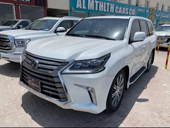 Lexus  LX  570  2016  Automatic  147,000 Km  8 Cylinder  Four Wheel Drive (4WD)  SUV  White