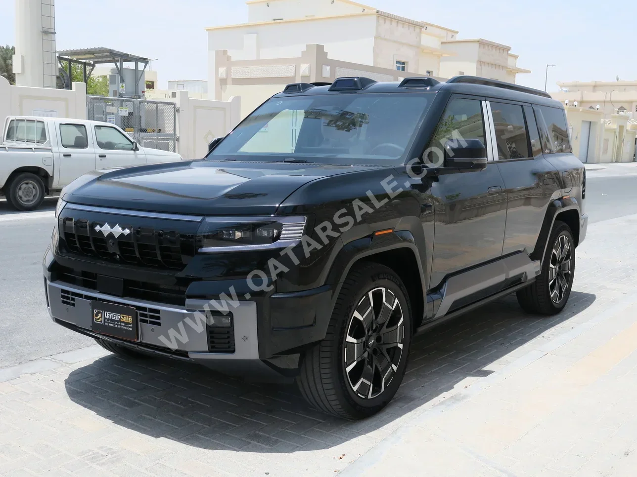 BYD  Leopard 8  Flagship  2025  Automatic  0 Km  4 Cylinder  Four Wheel Drive (4WD)  SUV  Black
