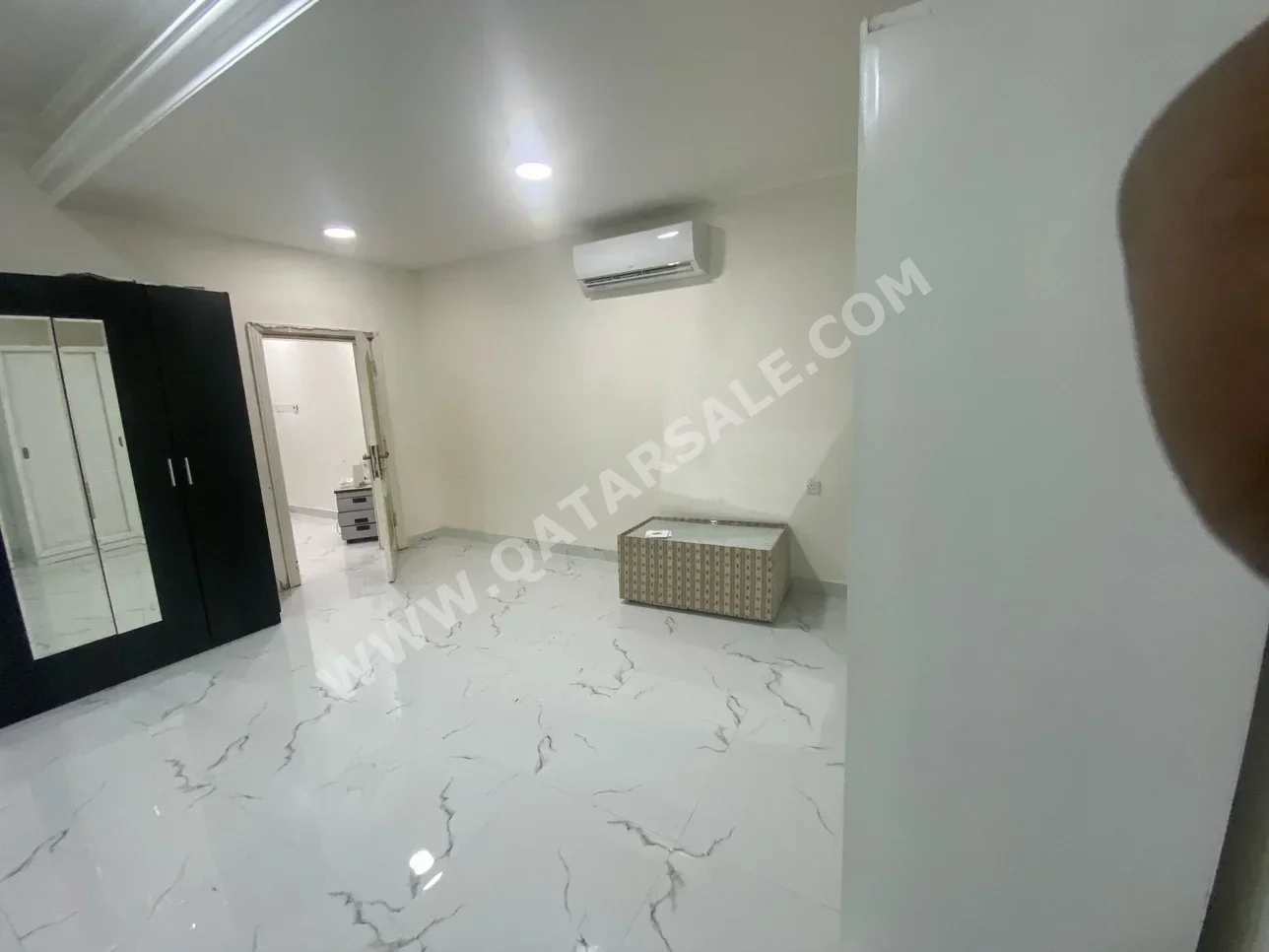 3 Bedrooms  Apartment  in Al Rayyan -  Abu Hamour  Not Furnished
