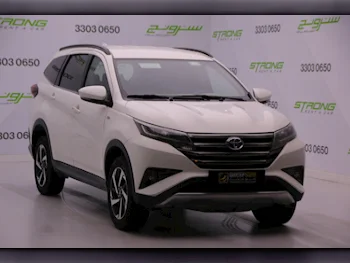Toyota  Rush  S  2020  Automatic  90,000 Km  4 Cylinder  Front Wheel Drive (FWD)  SUV  White