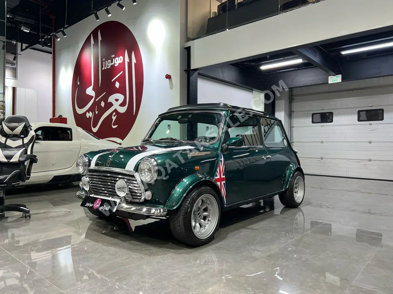 Mini  Cooper  1995  Manual  87,000 Km  4 Cylinder  Front Wheel Drive (FWD)  Classic  Green