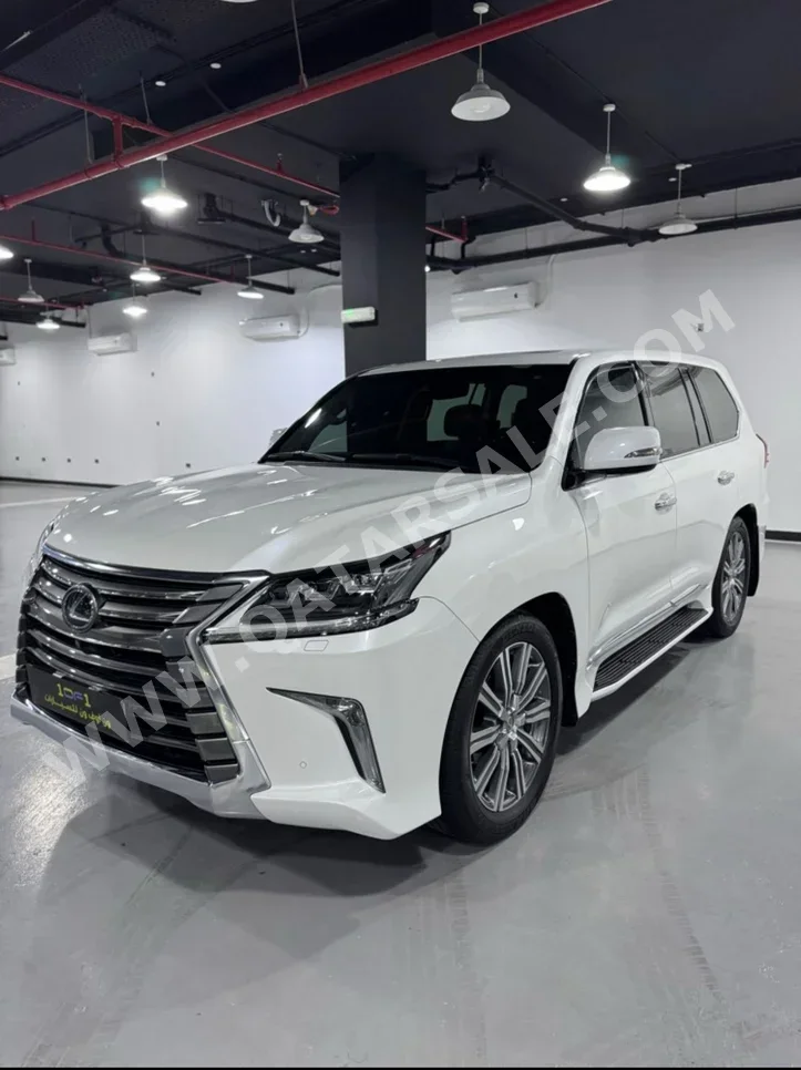 Lexus  LX  570  2016  Automatic  188,000 Km  8 Cylinder  Four Wheel Drive (4WD)  SUV  White
