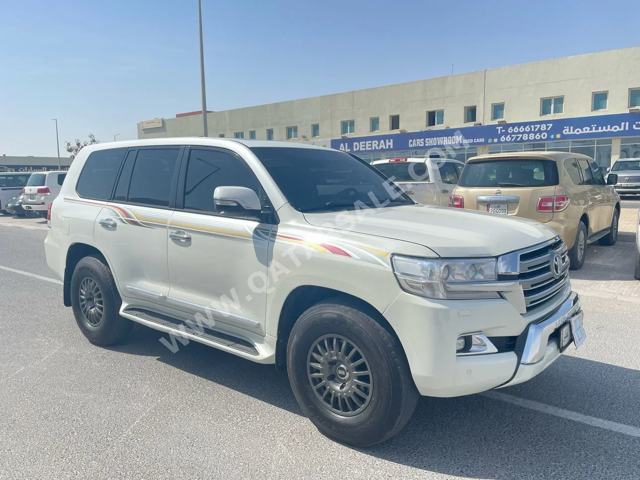 Toyota  Land Cruiser  GXR  2016  Automatic  424,000 Km  8 Cylinder  Four Wheel Drive (4WD)  SUV  White