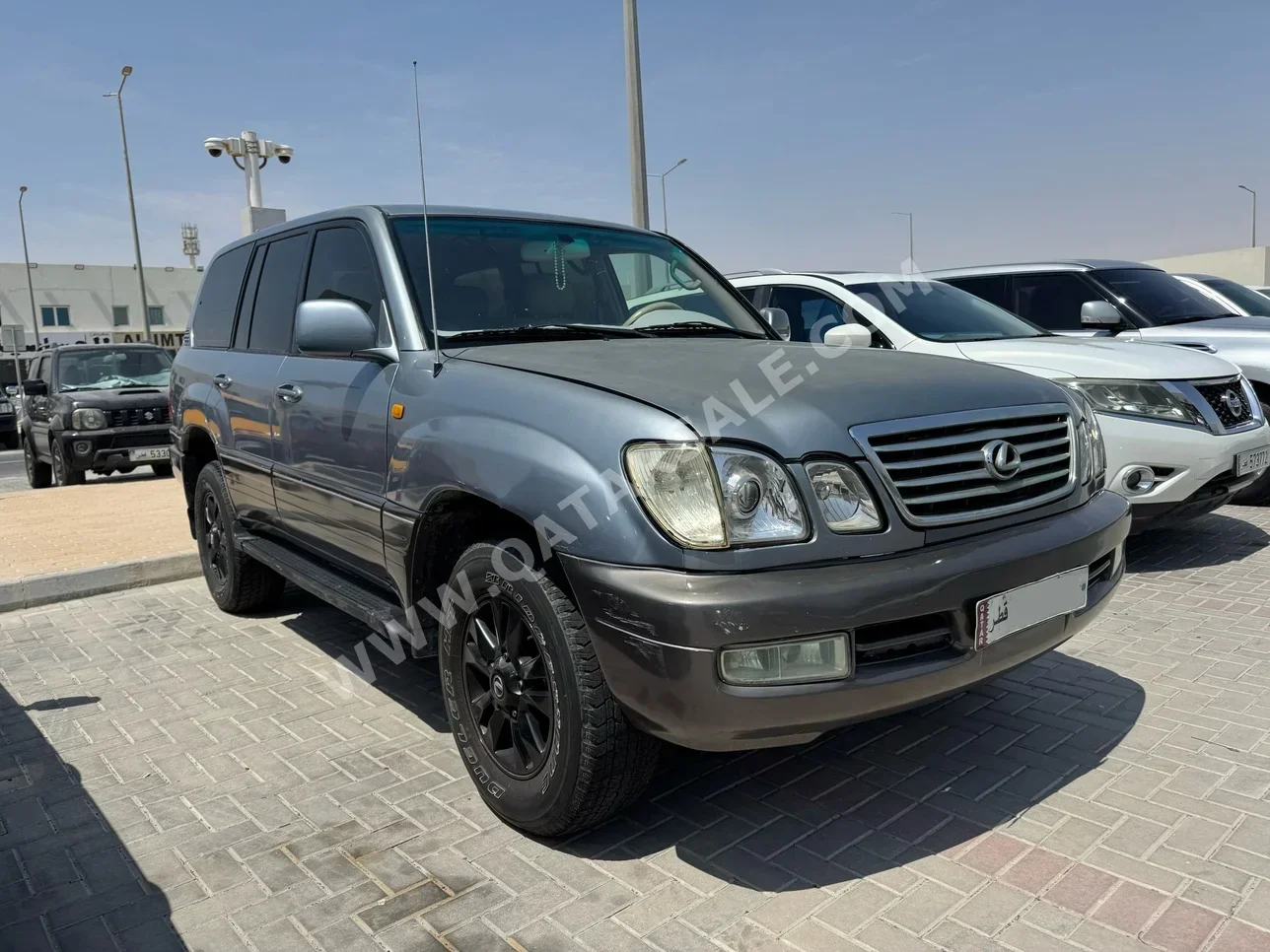 لكزس  ال اكس  470  2002  اوتوماتيك  359,000 كم  8 سلندر  دفع رباعي  اس يو في  رمادي فاتح