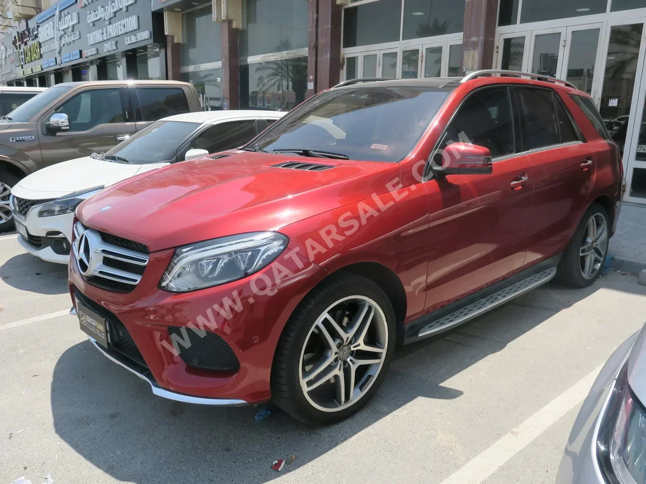 Mercedes-Benz  GLE  400  2016  Automatic  80,000 Km  6 Cylinder  Four Wheel Drive (4WD)  SUV  Red