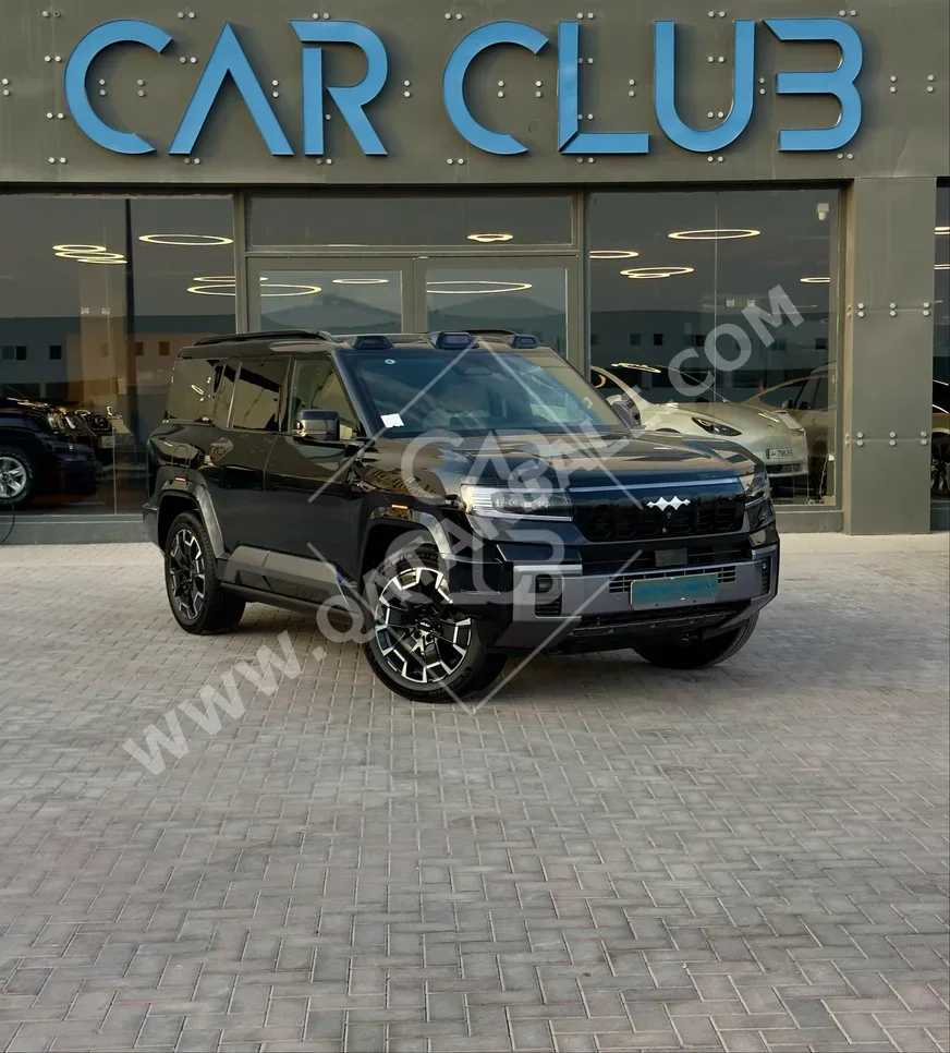BYD  Leopard 8  Flagship  2025  Automatic  0 Km  4 Cylinder  Four Wheel Drive (4WD)  SUV  Black  With Warranty