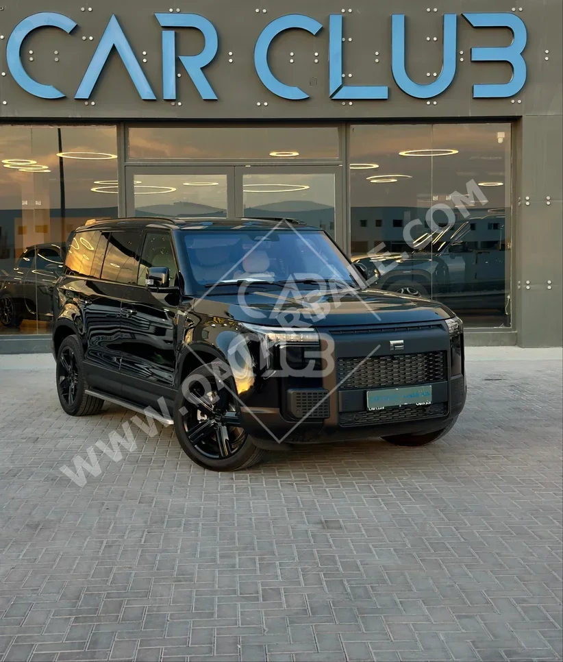 Rox Motor  Jishi  01  2025  Automatic  0 Km  4 Cylinder  All Wheel Drive (AWD)  SUV  Black  With Warranty