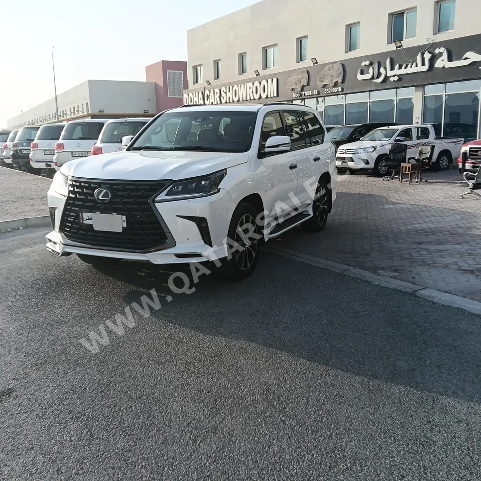 Lexus  LX  570 S Black Edition  2021  Automatic  252,000 Km  8 Cylinder  Four Wheel Drive (4WD)  SUV  White