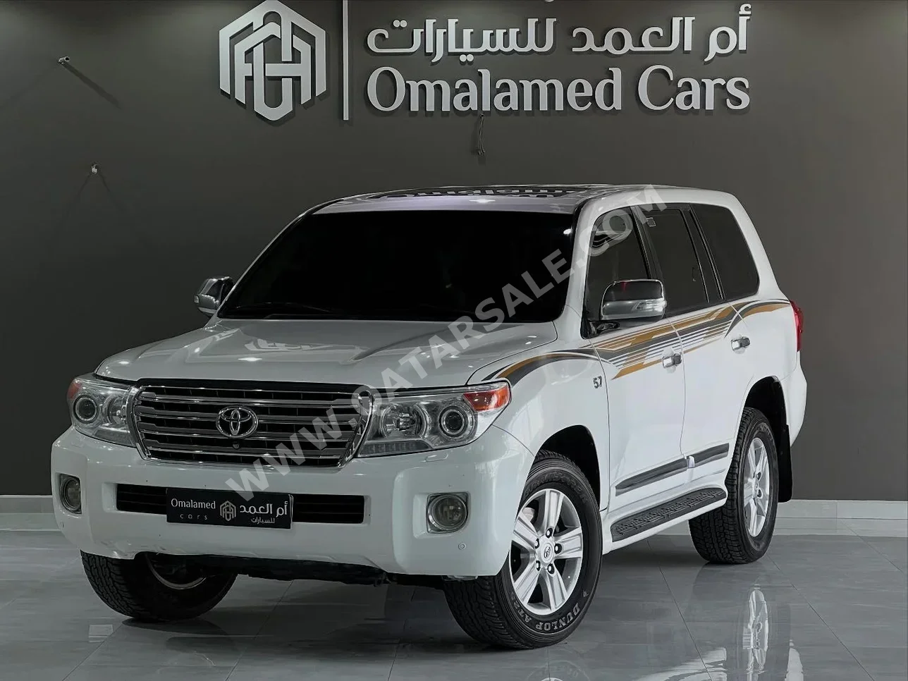 Toyota  Land Cruiser  VXR  2013  Automatic  384,000 Km  8 Cylinder  Four Wheel Drive (4WD)  SUV  White