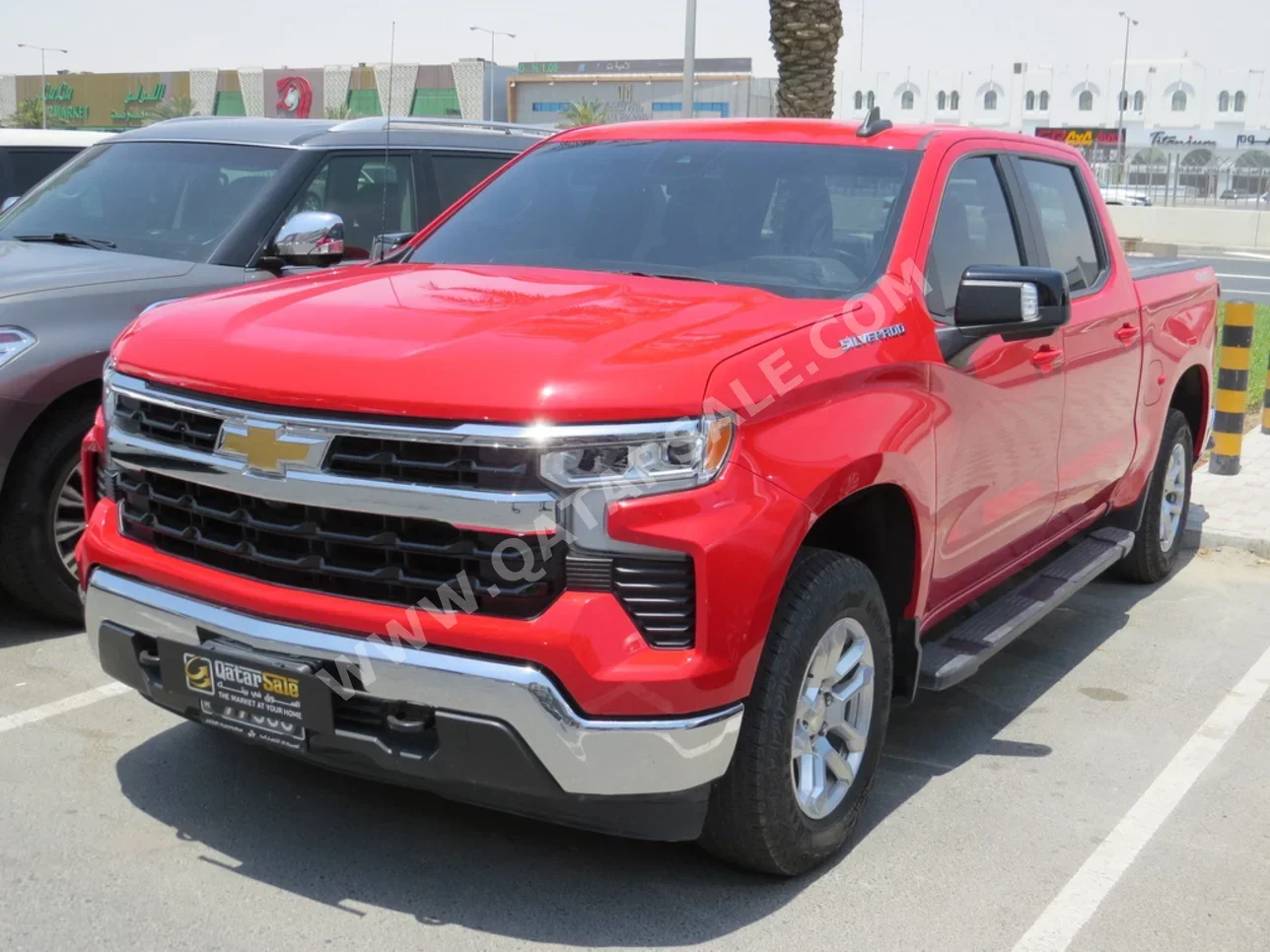 Chevrolet  Silverado  LT  2022  Automatic  120,000 Km  8 Cylinder  Four Wheel Drive (4WD)  Pick Up  Red