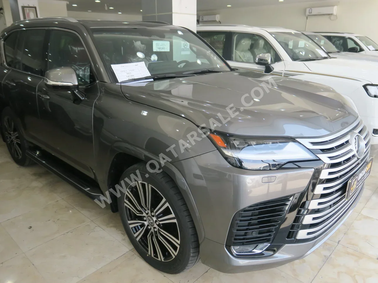 Lexus  LX  600 Luxury  2025  Automatic  0 Km  6 Cylinder  Four Wheel Drive (4WD)  SUV  Gray  With Warranty