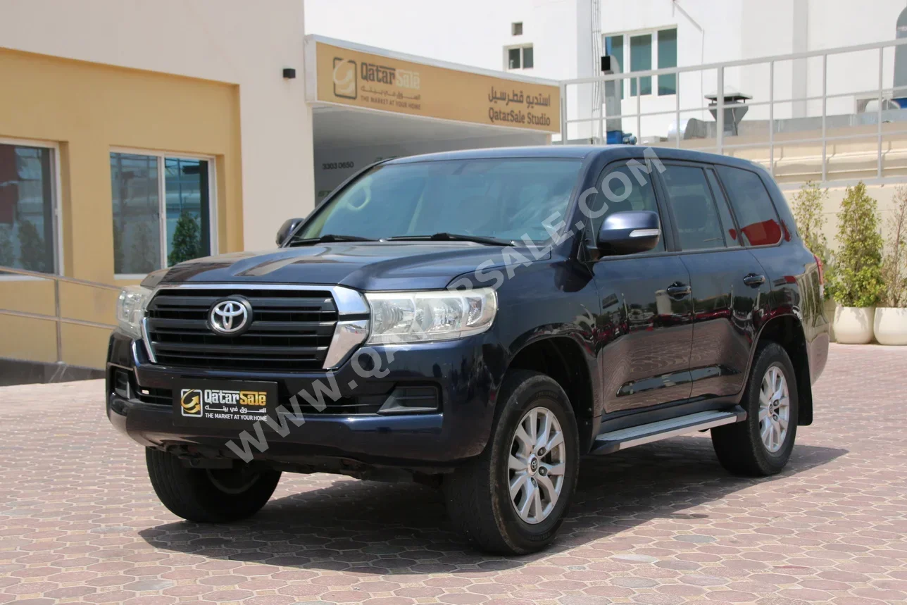  Toyota  Land Cruiser  GX  2017  Automatic  266,000 Km  6 Cylinder  Four Wheel Drive (4WD)  SUV  Dark Blue  With Warranty