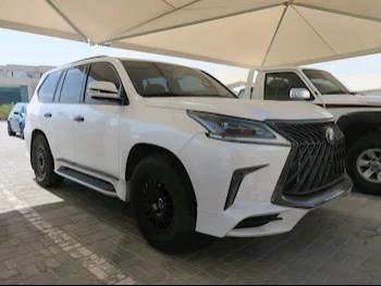 Lexus  LX  570 S  2018  Automatic  203,000 Km  8 Cylinder  Four Wheel Drive (4WD)  SUV  White