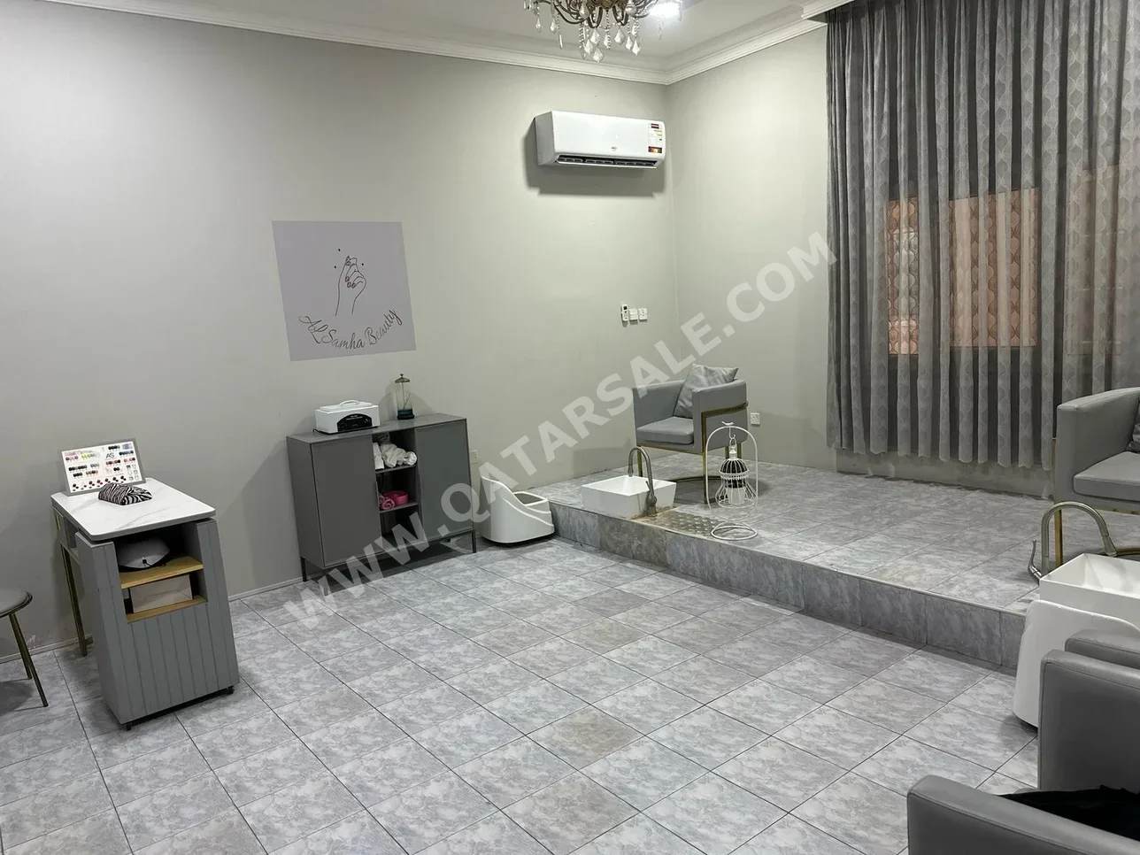 Commercial Shops - Fully Furnished  - Doha  - Old Airport