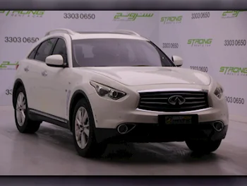 Infiniti  QX  70  2015  Automatic  113,000 Km  6 Cylinder  Four Wheel Drive (4WD)  SUV  White