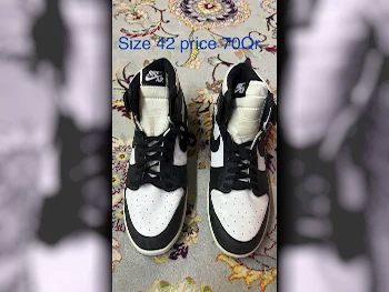 Shoes Nike ( Air Jordon )  Black Size 42  Men