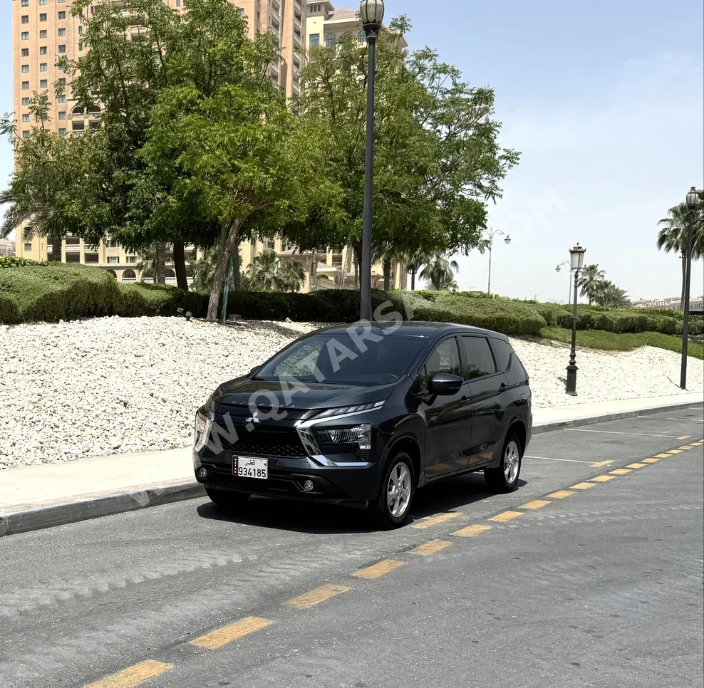 Mitsubishi  Xpander  2024  Automatic  49,000 Km  4 Cylinder  Front Wheel Drive (FWD)  SUV  Gray  With Warranty