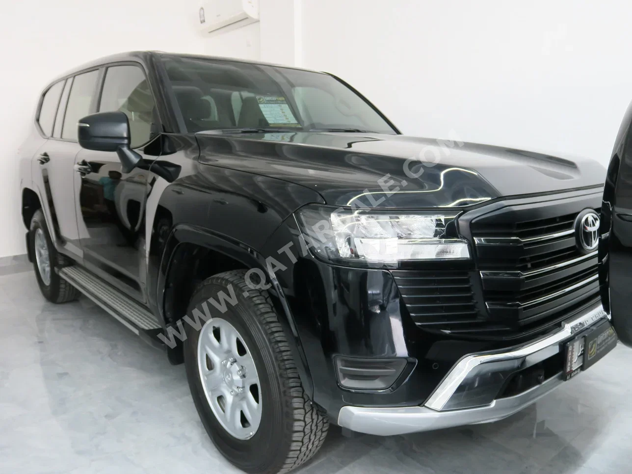 Toyota  Land Cruiser  GX  2024  Automatic  5,000 Km  6 Cylinder  Four Wheel Drive (4WD)  SUV  Black  With Warranty