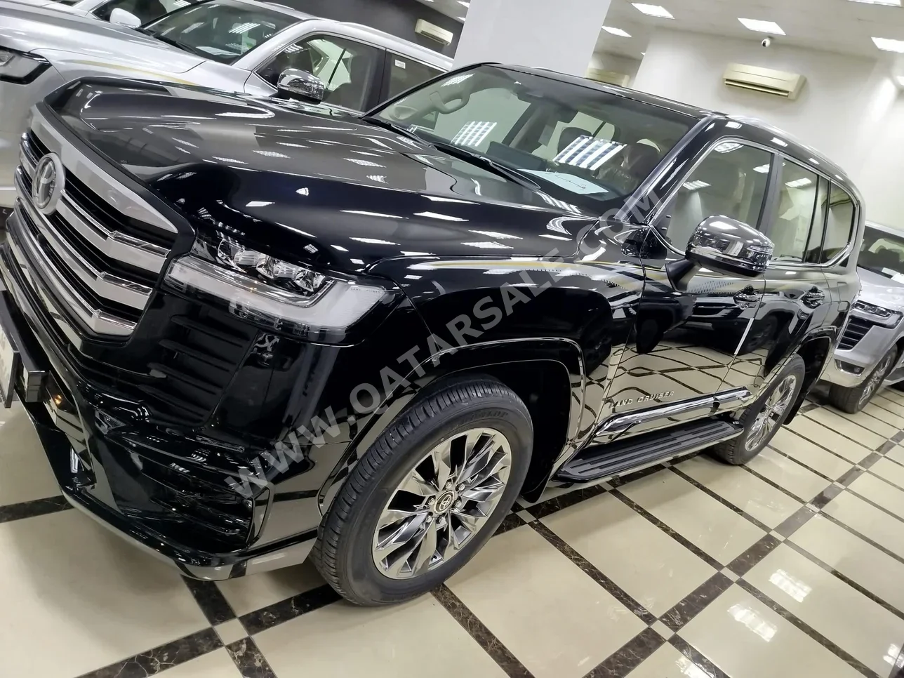 Toyota  Land Cruiser  VX  2025  Automatic  0 Km  6 Cylinder  Four Wheel Drive (4WD)  SUV  Black  With Warranty
