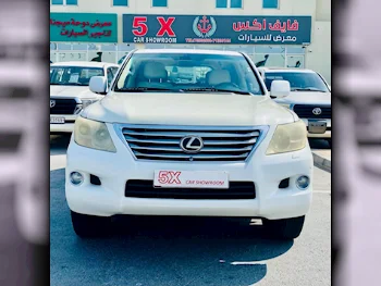Lexus  LX  570  2009  Automatic  320,000 Km  8 Cylinder  Four Wheel Drive (4WD)  SUV  White