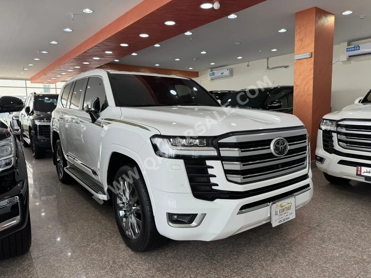 Toyota  Land Cruiser  VXR Twin Turbo  2024  Automatic  14,000 Km  6 Cylinder  Four Wheel Drive (4WD)  SUV  White  With Warranty