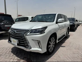 Lexus  LX  570  2017  Automatic  155,000 Km  8 Cylinder  Four Wheel Drive (4WD)  SUV  White