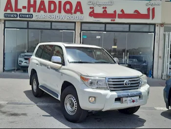 Toyota  Land Cruiser  VXR  2012  Automatic  196,000 Km  8 Cylinder  Four Wheel Drive (4WD)  SUV  White