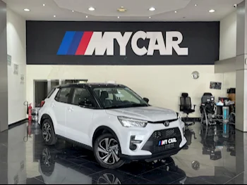 Toyota  Raize  2024  Automatic  0 Km  3 Cylinder  Four Wheel Drive (4WD)  SUV  White  With Warranty