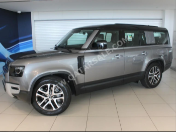 Land Rover  Defender  130  2023  Automatic  38,991 Km  6 Cylinder  Four Wheel Drive (4WD)  SUV  Gray  With Warranty