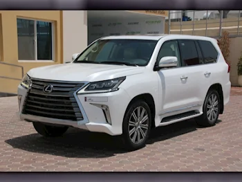 Lexus  LX  570  2017  Automatic  250,000 Km  8 Cylinder  Four Wheel Drive (4WD)  SUV  White