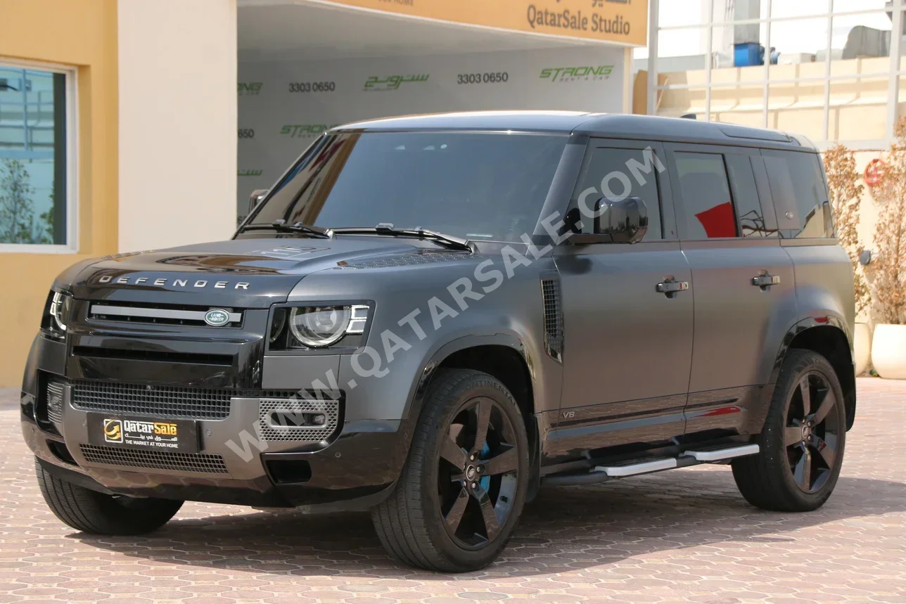 Land Rover  Defender  110  2022  Automatic  48,000 Km  8 Cylinder  Four Wheel Drive (4WD)  SUV  Black  With Warranty