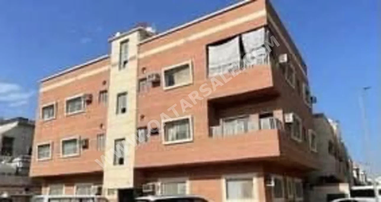 Buildings, Towers & Compounds - Family Residential  - Doha  - Fereej Abdul Aziz  For Sale