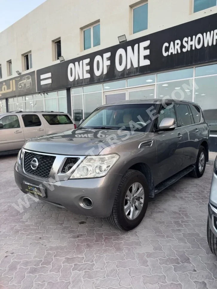 Nissan  Patrol  LE  2010  Automatic  360,000 Km  8 Cylinder  Four Wheel Drive (4WD)  SUV  Gray