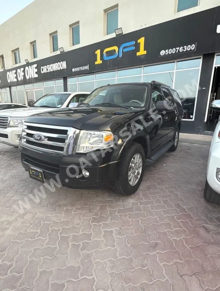 فورد  اكسبيديشن  2011  اوتوماتيك  240,000 كم  8 سلندر  دفع رباعي  اس يو في  أسود