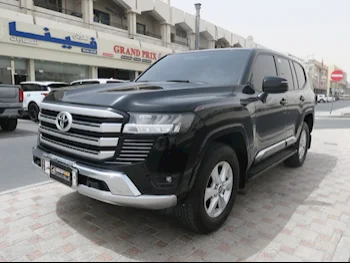 Toyota  Land Cruiser  GXR  2024  Automatic  32,000 Km  6 Cylinder  Four Wheel Drive (4WD)  SUV  Black  With Warranty