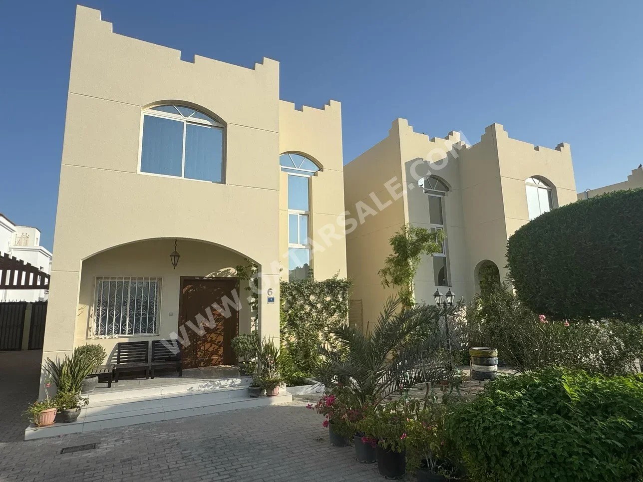 Compound  - Semi Furnished  - Doha  - Al Thumama  - 3 Bedrooms
