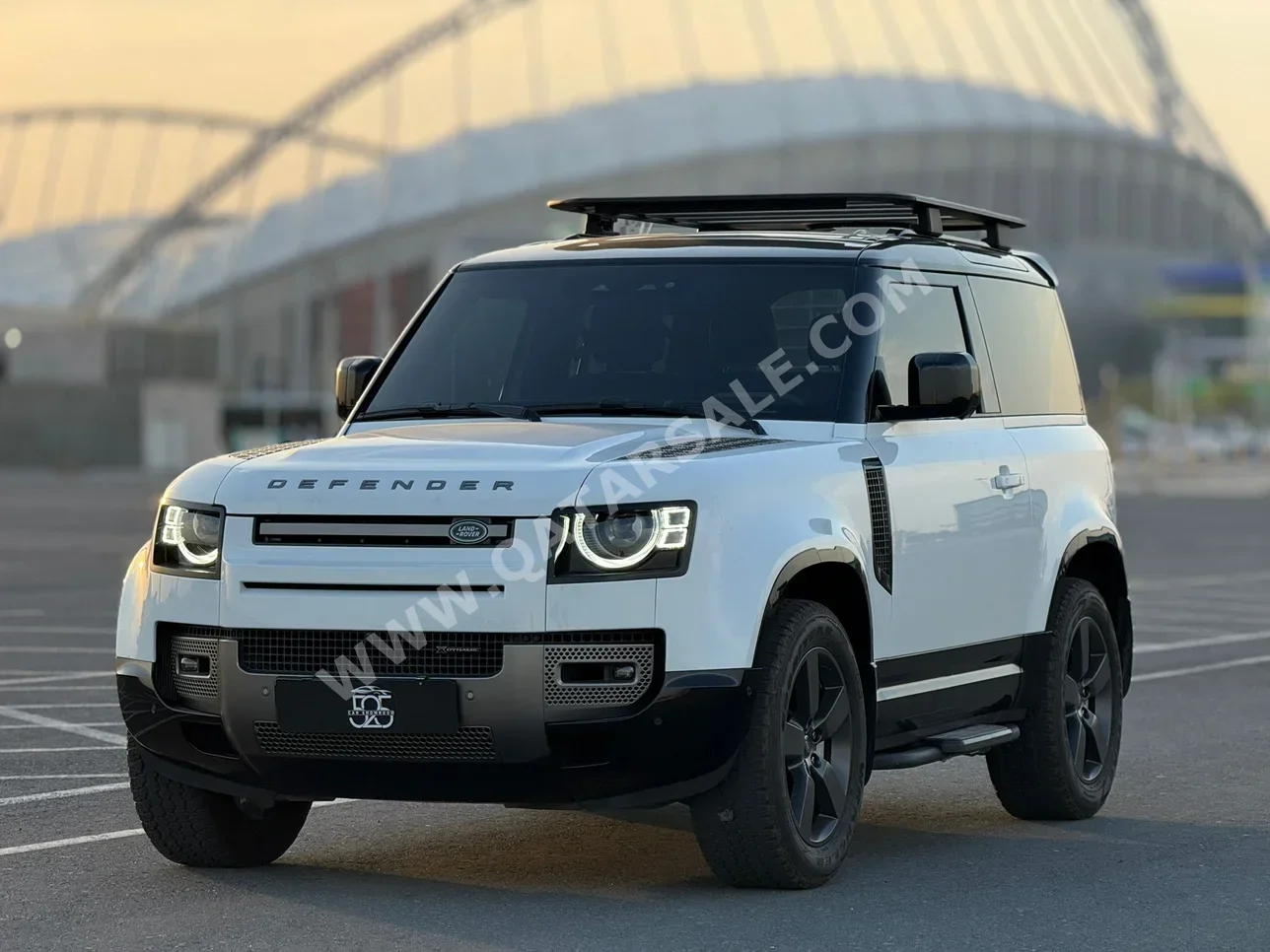 Land Rover  Defender  110 HSE  2023  Automatic  26,000 Km  6 Cylinder  Four Wheel Drive (4WD)  SUV  White  With Warranty