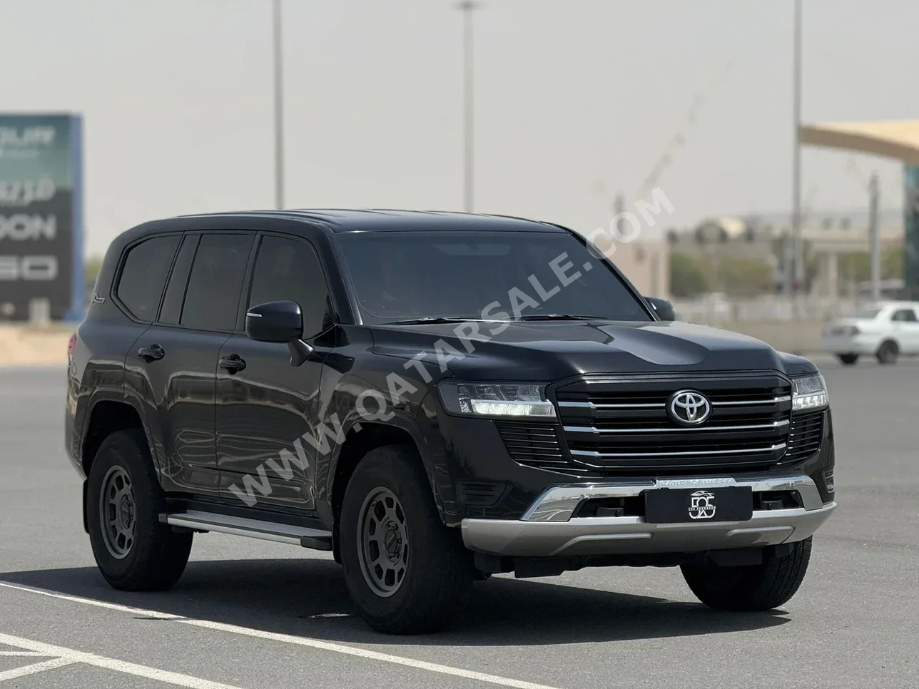 Toyota  Land Cruiser  GX  2022  Automatic  43,000 Km  6 Cylinder  Four Wheel Drive (4WD)  SUV  Black