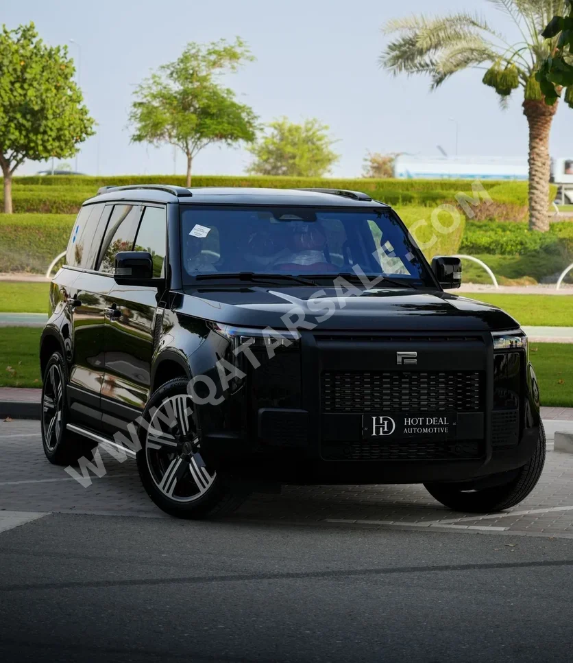 Rox Motor  Jishi  01  2025  Automatic  0 Km  4 Cylinder  Four Wheel Drive (4WD)  SUV  Black  With Warranty